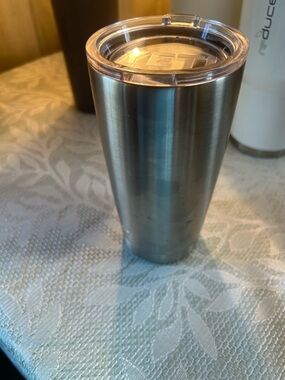 Yeti Stainless Steel Tumbler - Silver Finish